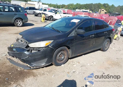 2015 Ford Focus S из США, поврежденный, VIN 1FADP3E24FL340645